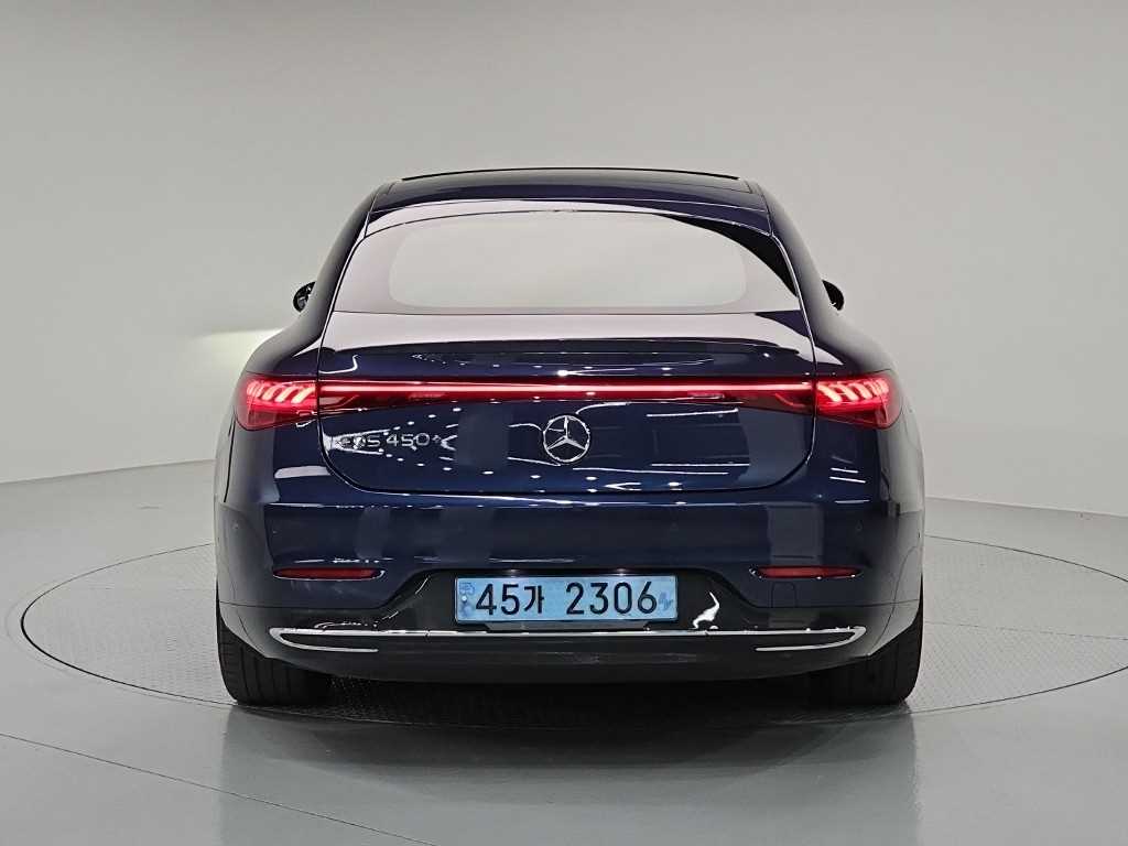 Mercedes Benz EQS - Vista 3