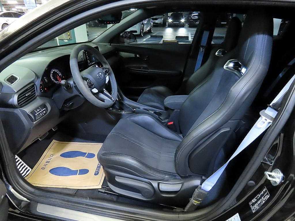 HYUNDAI Veloster - Vista 6