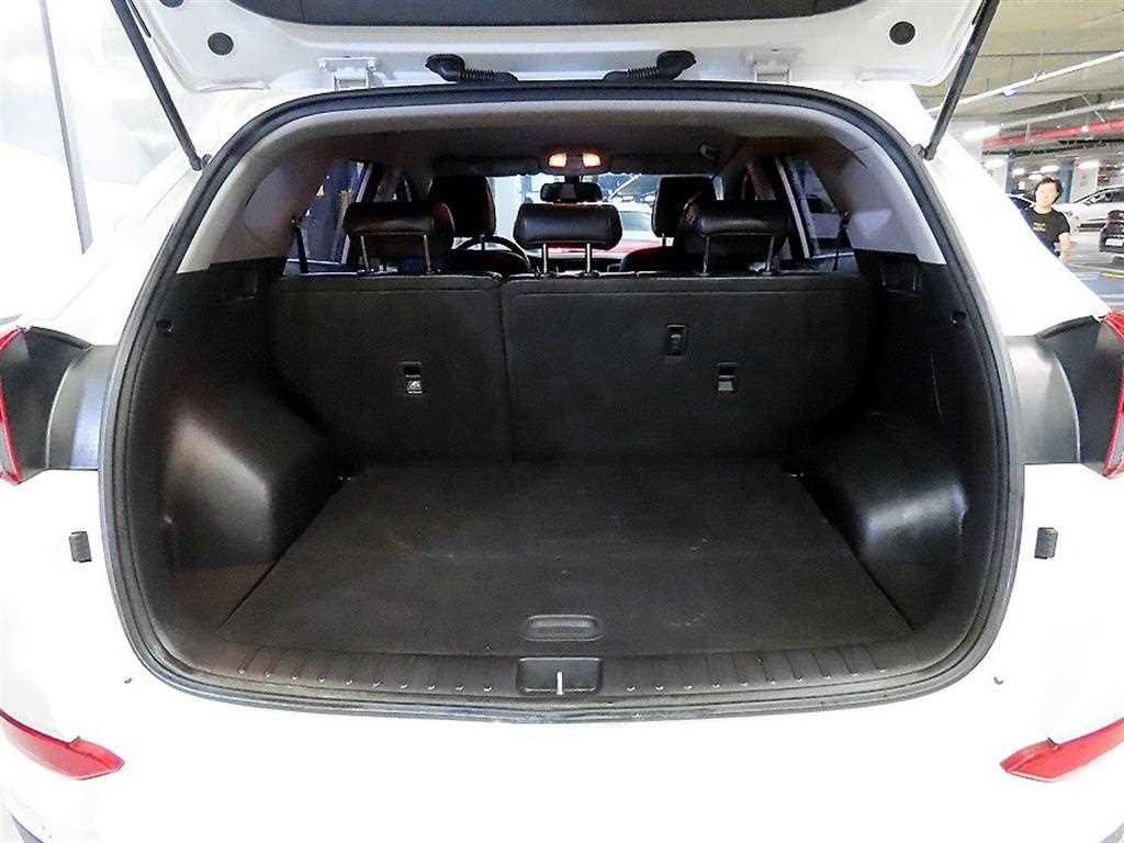 HYUNDAI Tucson 2018 Blanco - Importación desde Corea - HF Imports Iquique - Foto 18