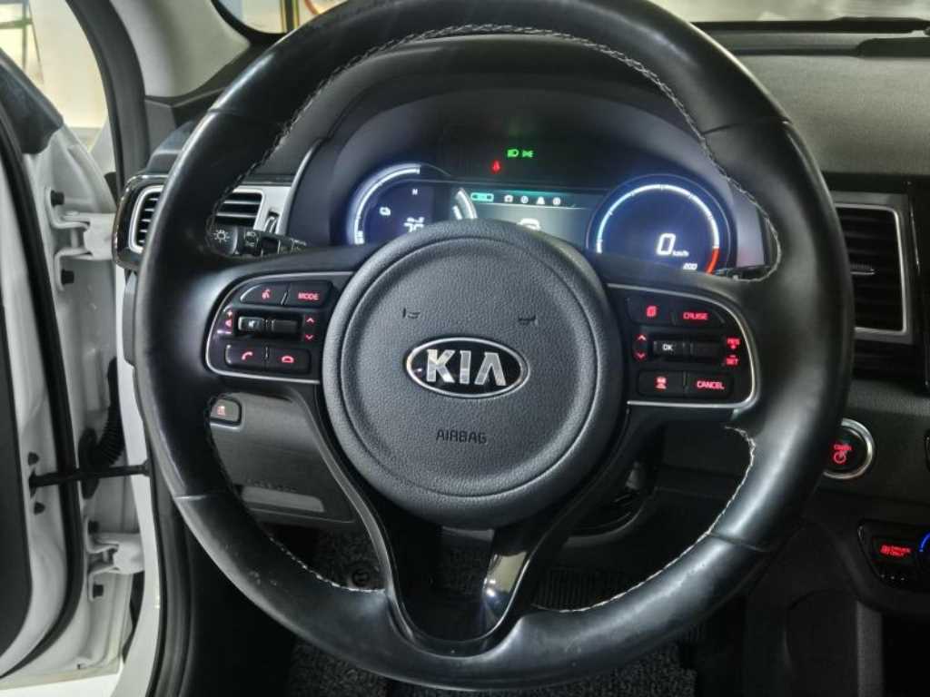 KIA Niro - Vista 11