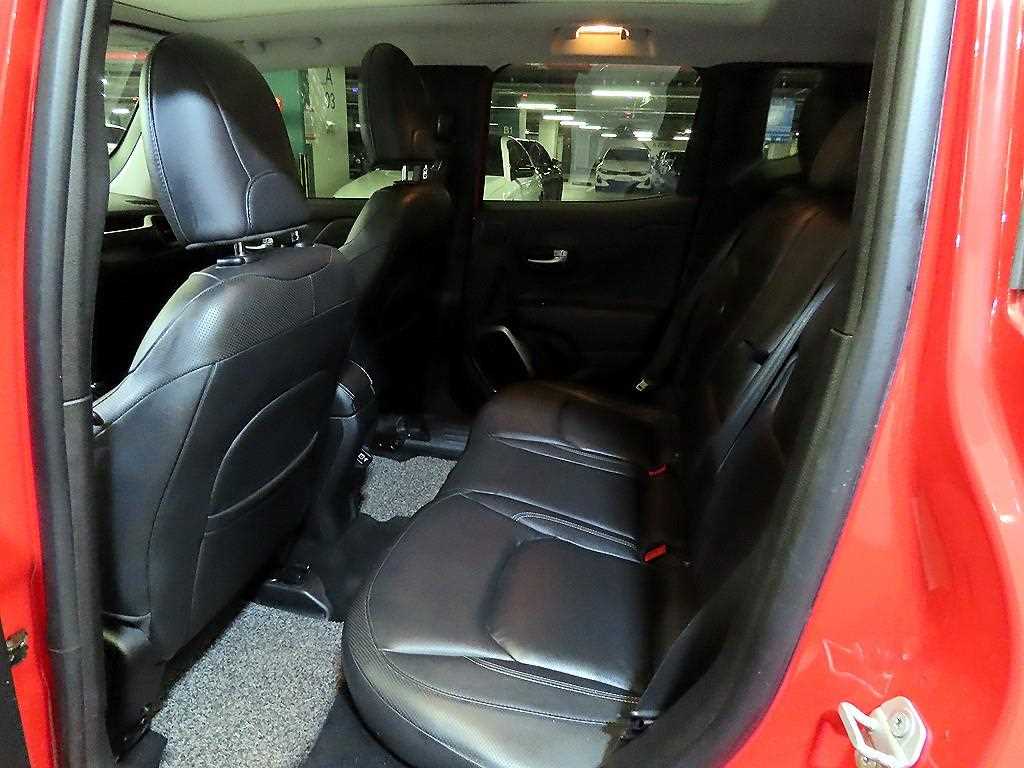 Jeep Renegade - Vista 7