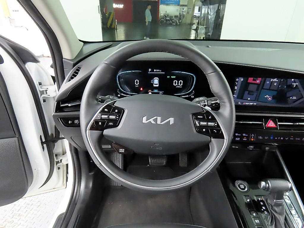 KIA Niro - Vista 9