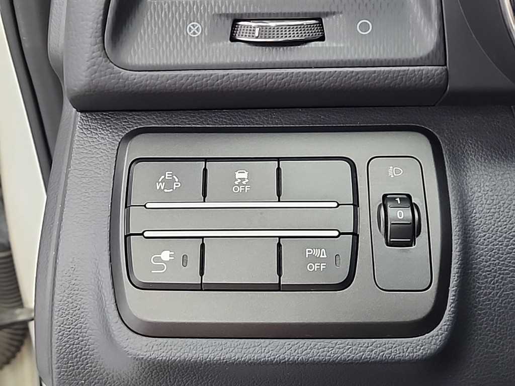 Ssangyong Tivoli 2017 Blanco - Importación desde Corea - HF Imports Iquique - Foto 16