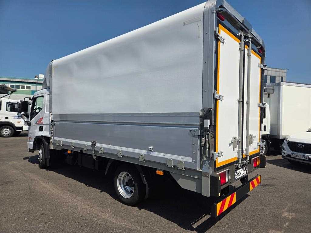 medium and large cargo truck - Vista 4