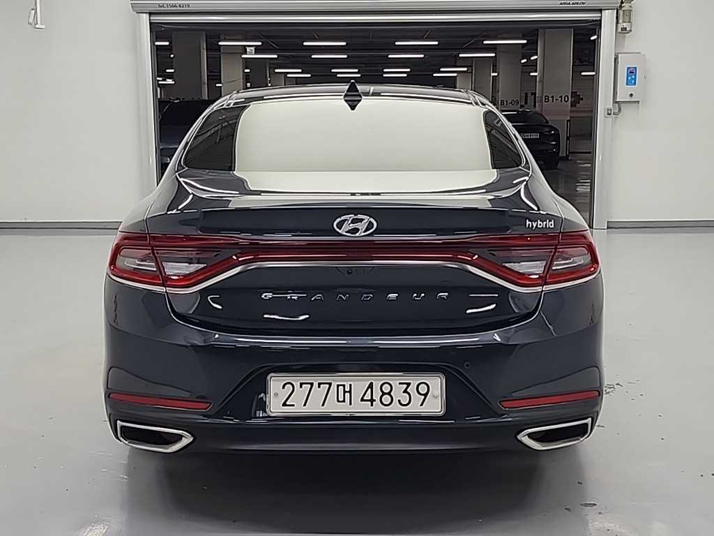 HYUNDAI Grandeur - Vista 3