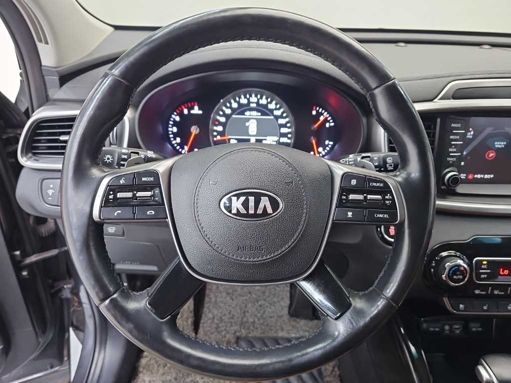 KIA Sorento - Vista 9