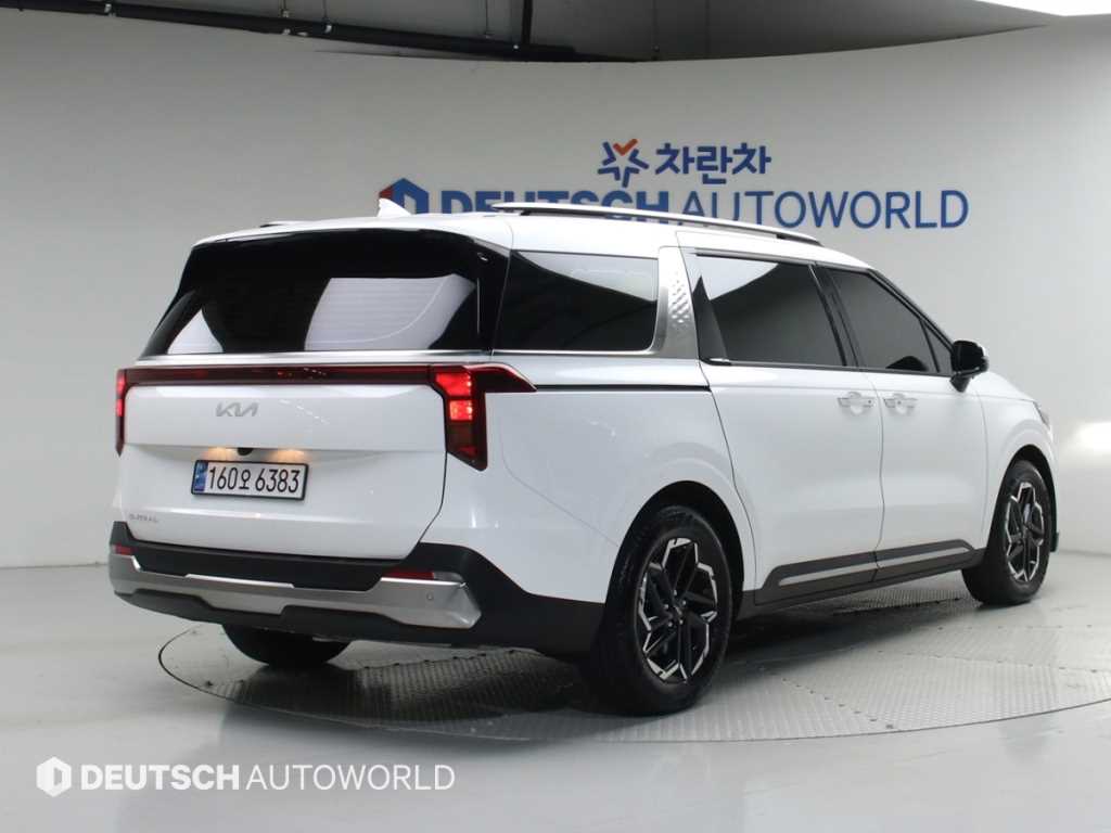 KIA Carnival - Vista 2