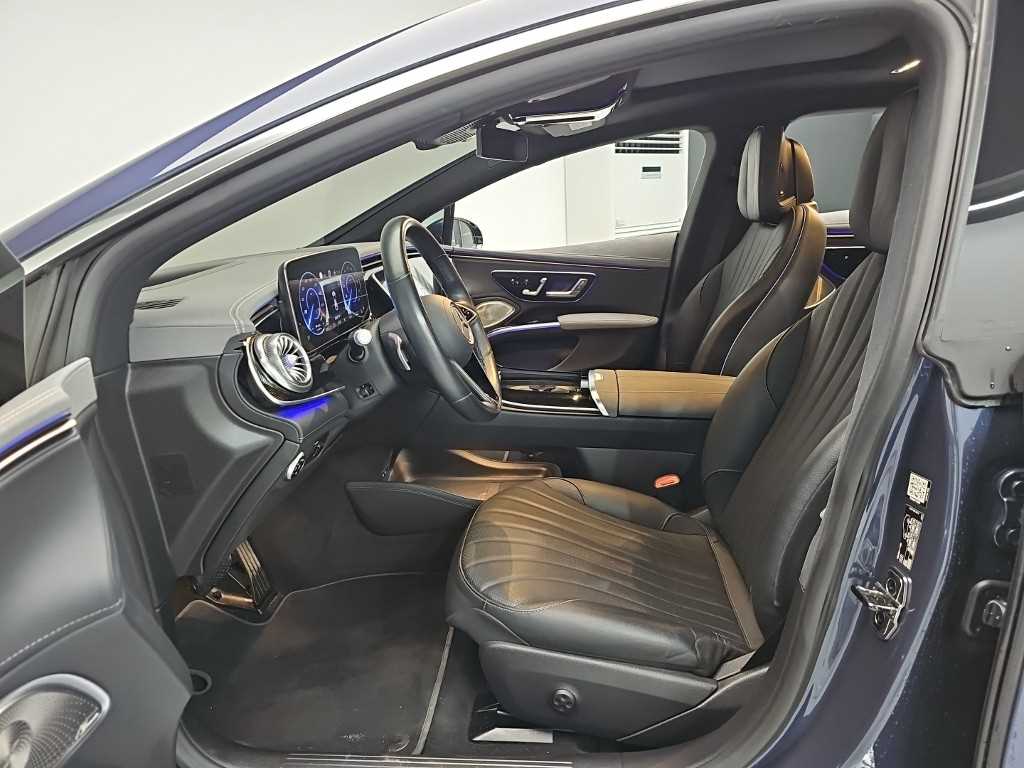 Mercedes Benz EQS - Vista 11