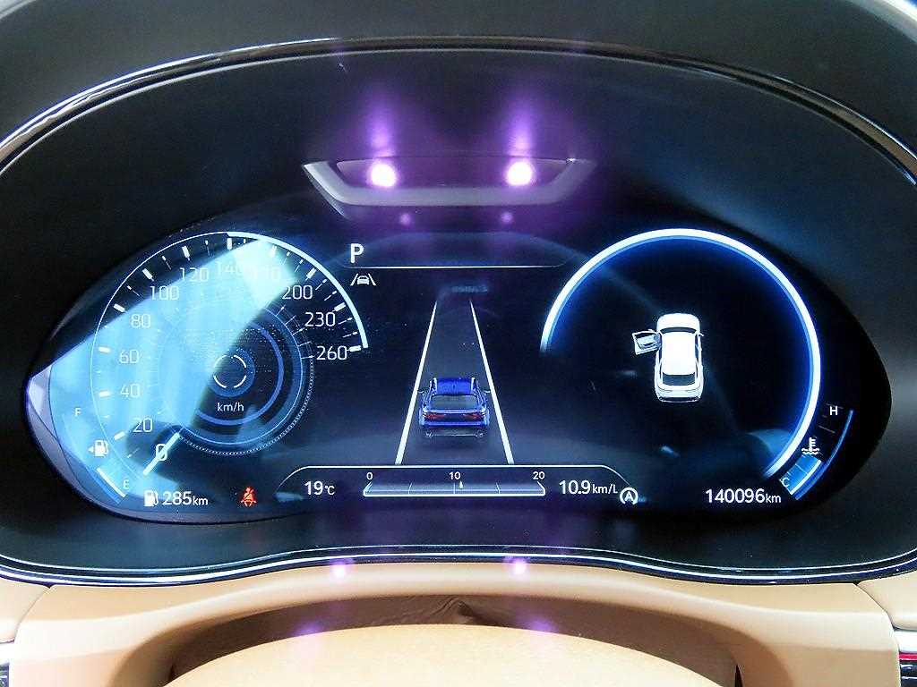 Genesis GV70 - Vista 9