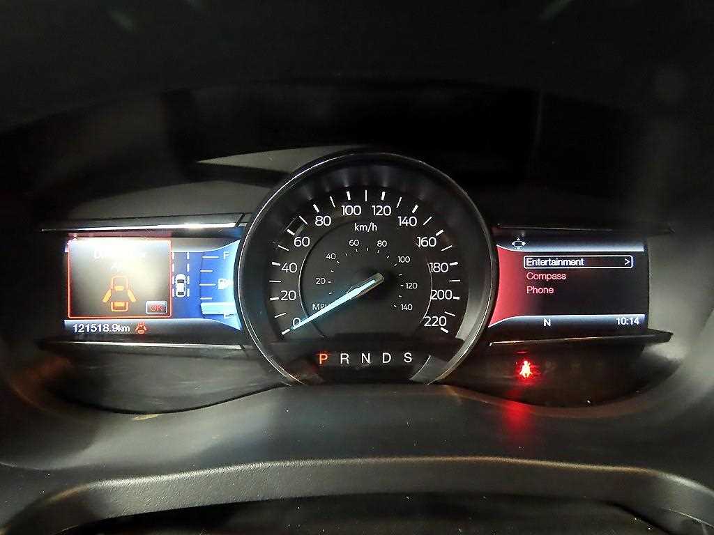 Ford Explorer - Vista 8