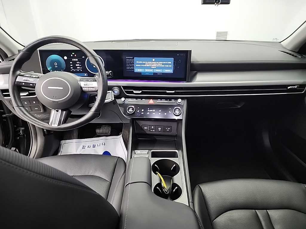 HYUNDAI Sonata - Vista 7