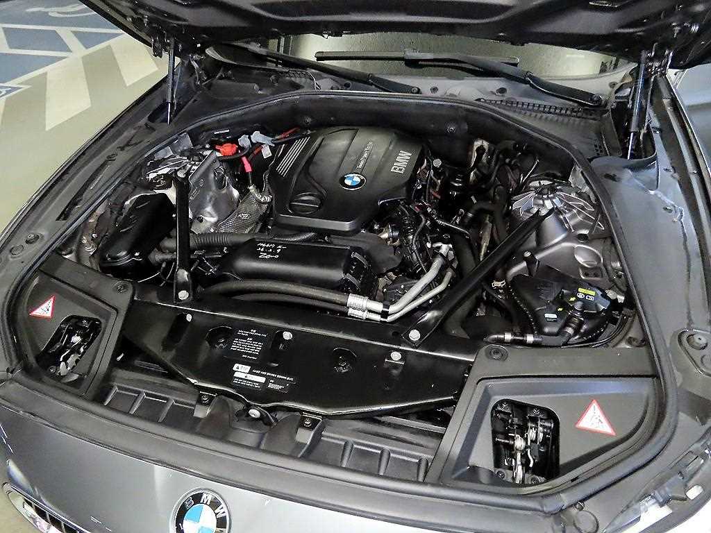 BMW 5 Series 2016 Gris - Importación desde Corea - HF Imports Iquique - Foto 19