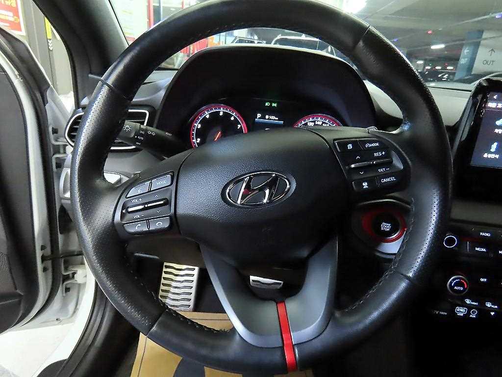HYUNDAI Veloster - Vista 8