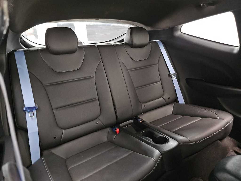 HYUNDAI Veloster - Vista 12