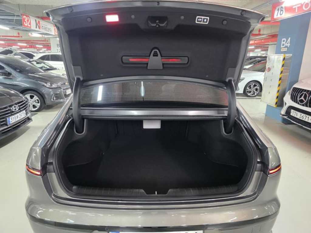 HYUNDAI Grandeur - Vista 7
