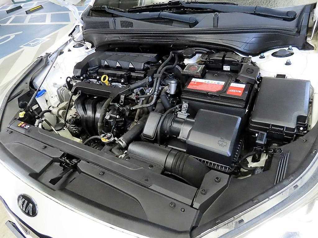 KIA K3 2019 Blanco - Importación desde Corea - HF Imports Iquique - Foto 18