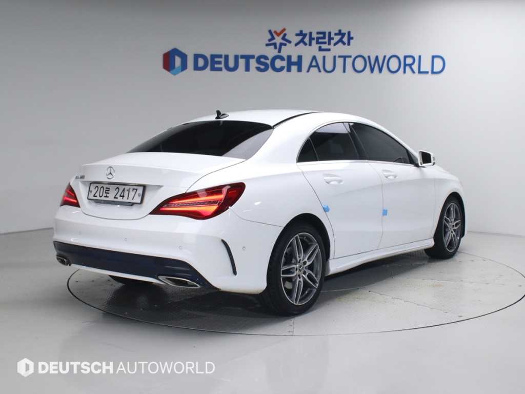 Mercedes Benz CLA Class - Vista 2