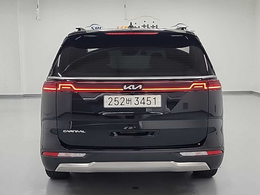 KIA Carnival - Vista 3