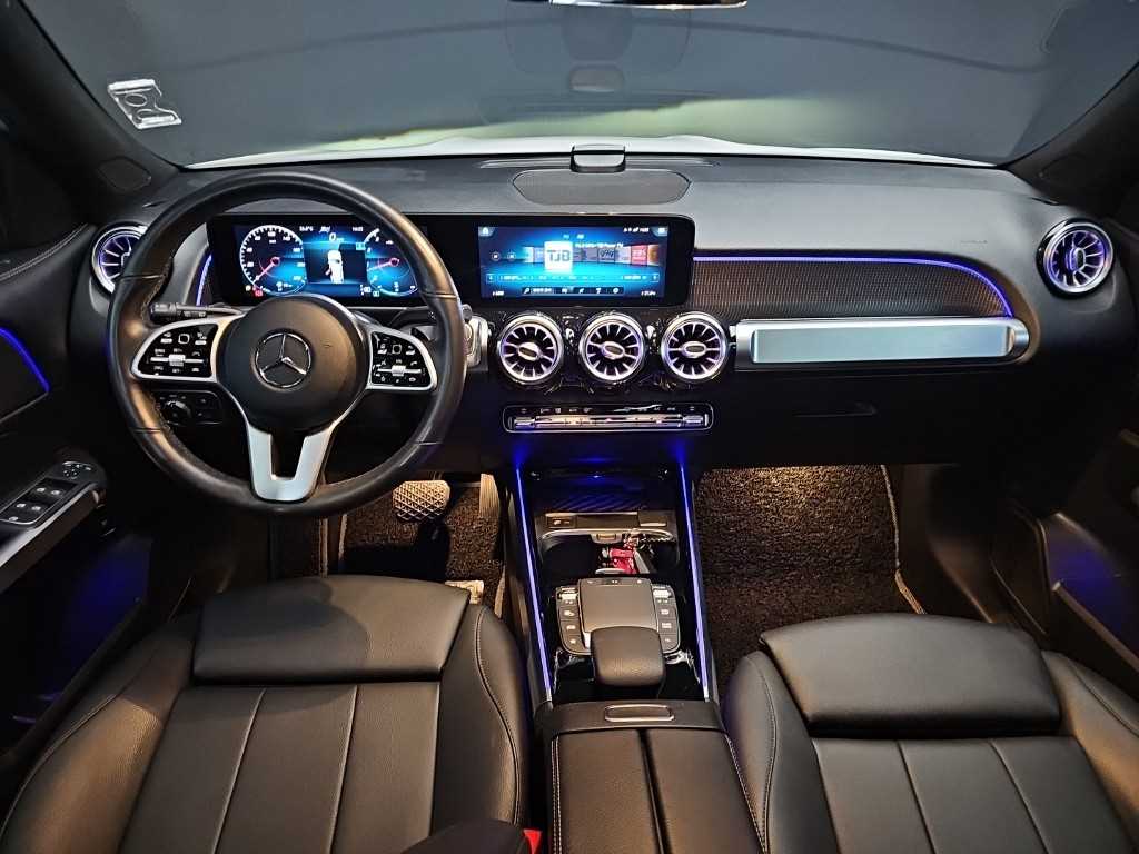 Mercedes Benz GLB Class - Vista 7