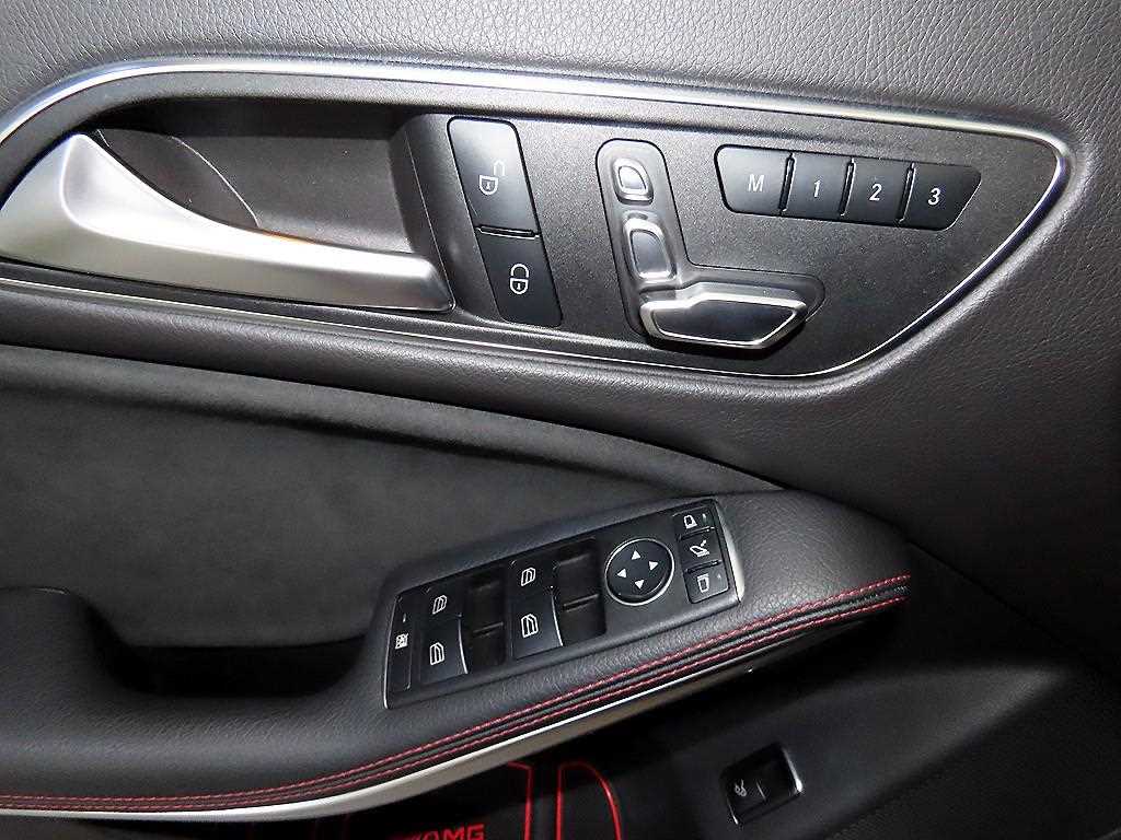 Mercedes Benz CLA Class 2018 Negro - Importación desde Corea - HF Imports Iquique - Foto 14
