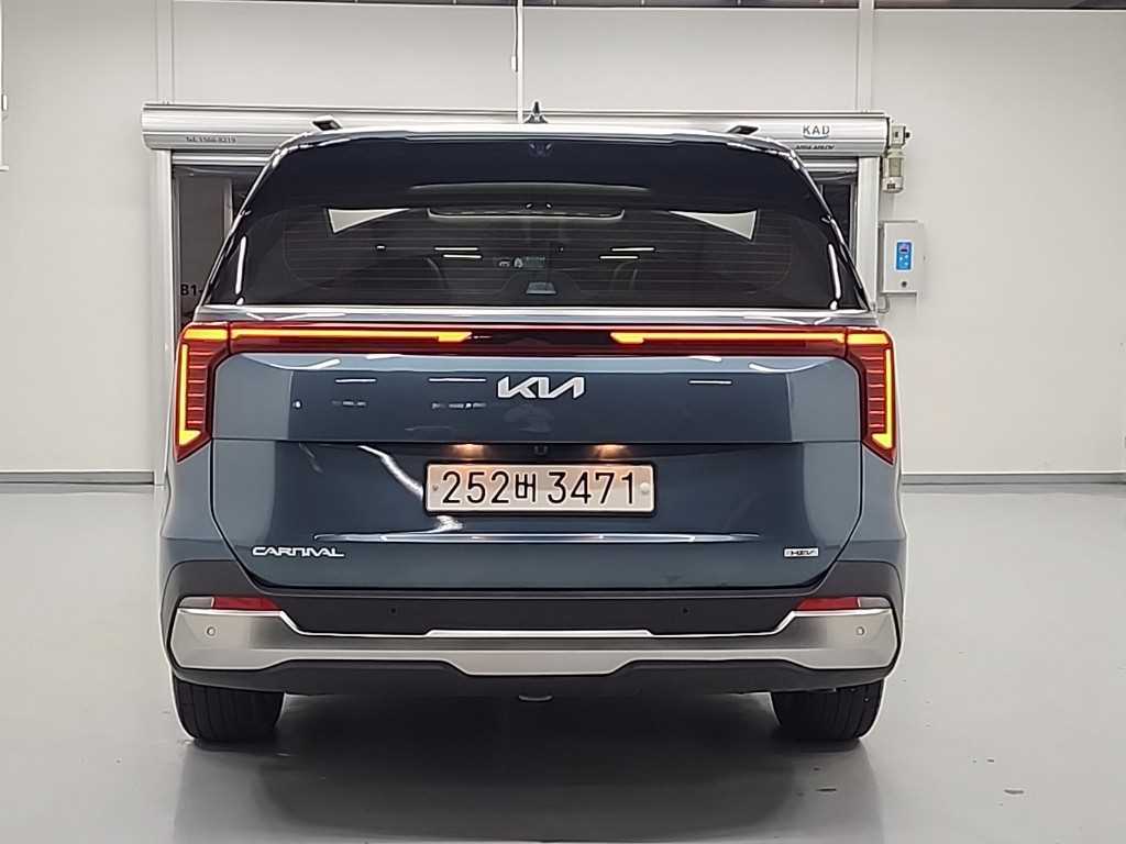 KIA Carnival - Vista 3