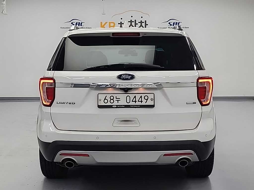Ford Explorer - Vista 3