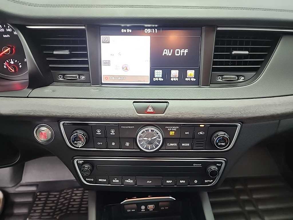 KIA K7 - Vista 10