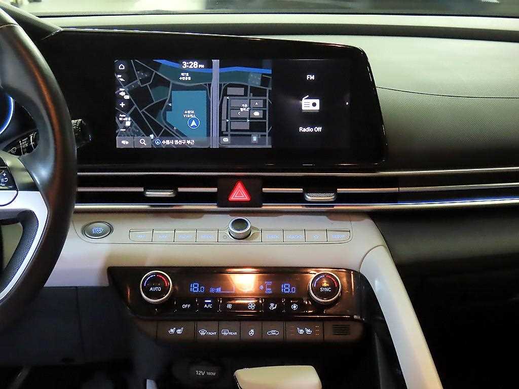 HYUNDAI Avante - Vista 11