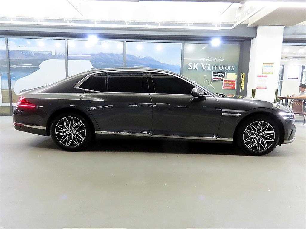 Genesis G90 - Vista 3
