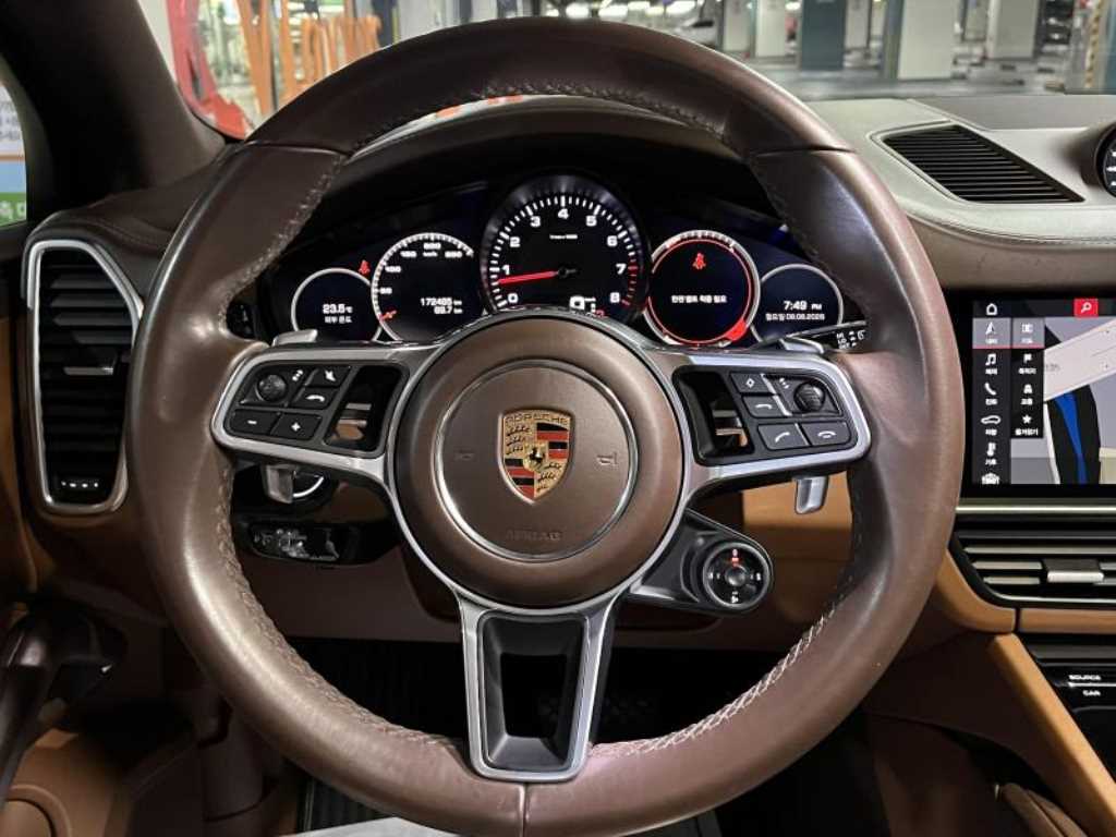 Porsche Cayenne - Vista 12