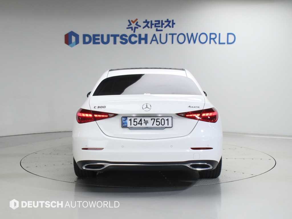 Mercedes Benz C Class - Vista 4