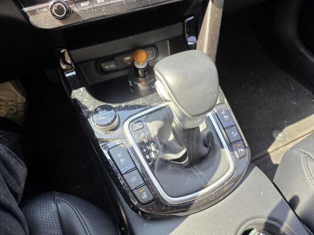 KIA Seltos - Vista 10
