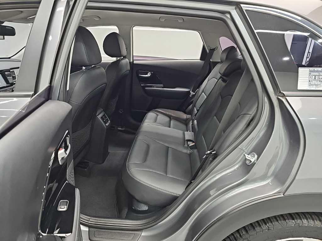 KIA Niro - Vista 12