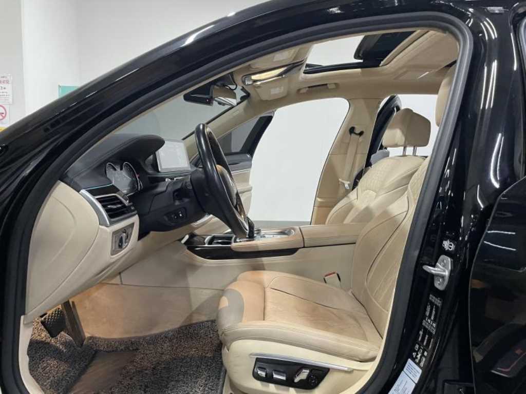 BMW 7 Series 2016 Negro - Importación desde Corea - HF Imports Iquique - Foto 18