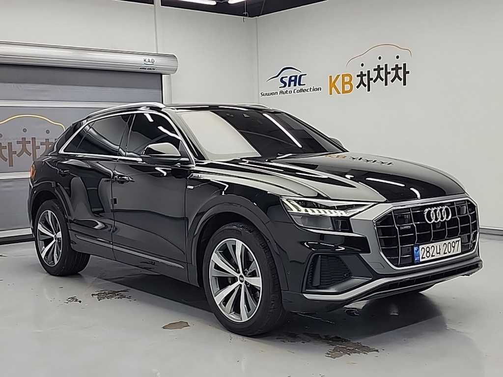 Audi Q8 - Vista 4