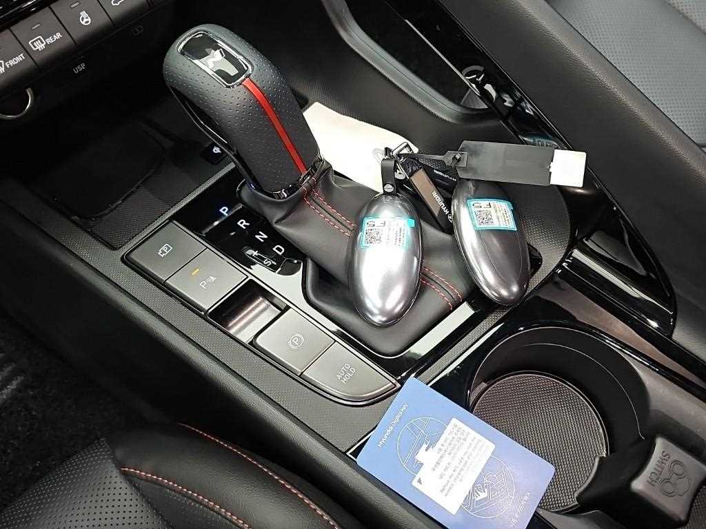 HYUNDAI Avante - Vista 8