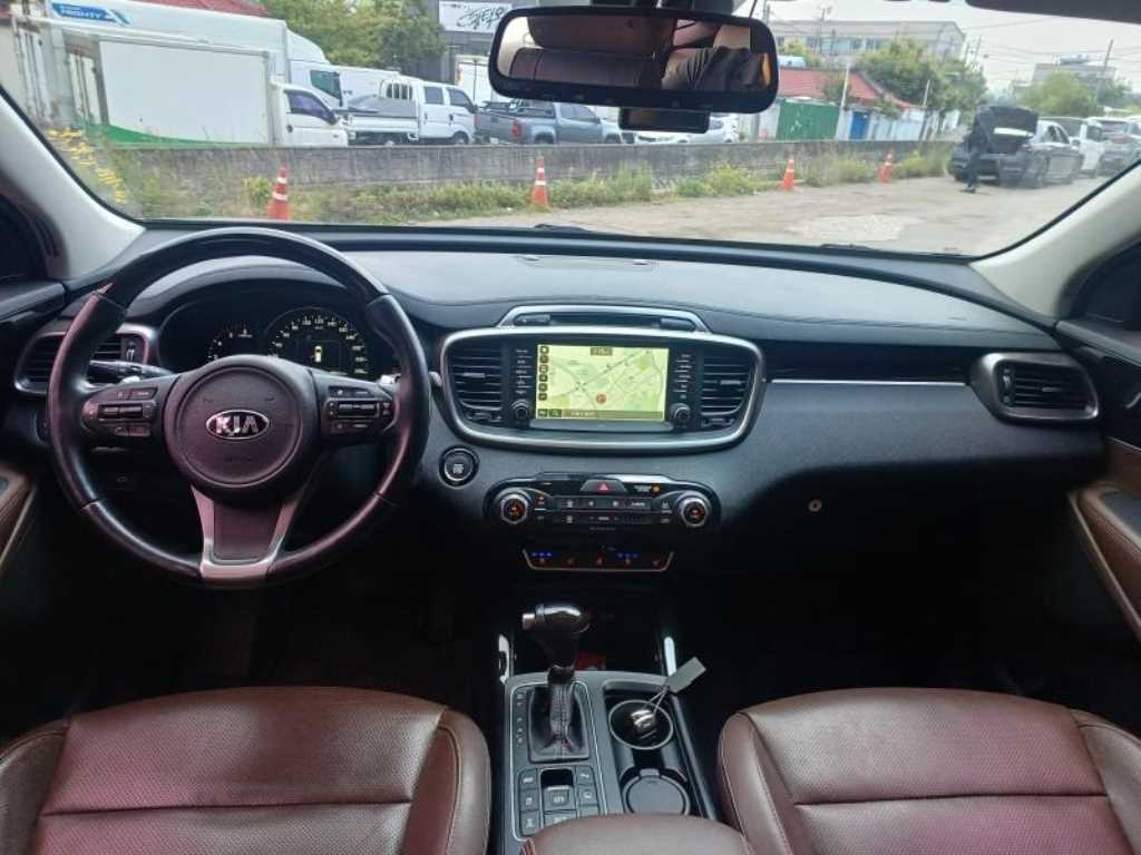 KIA Sorento - Vista 7