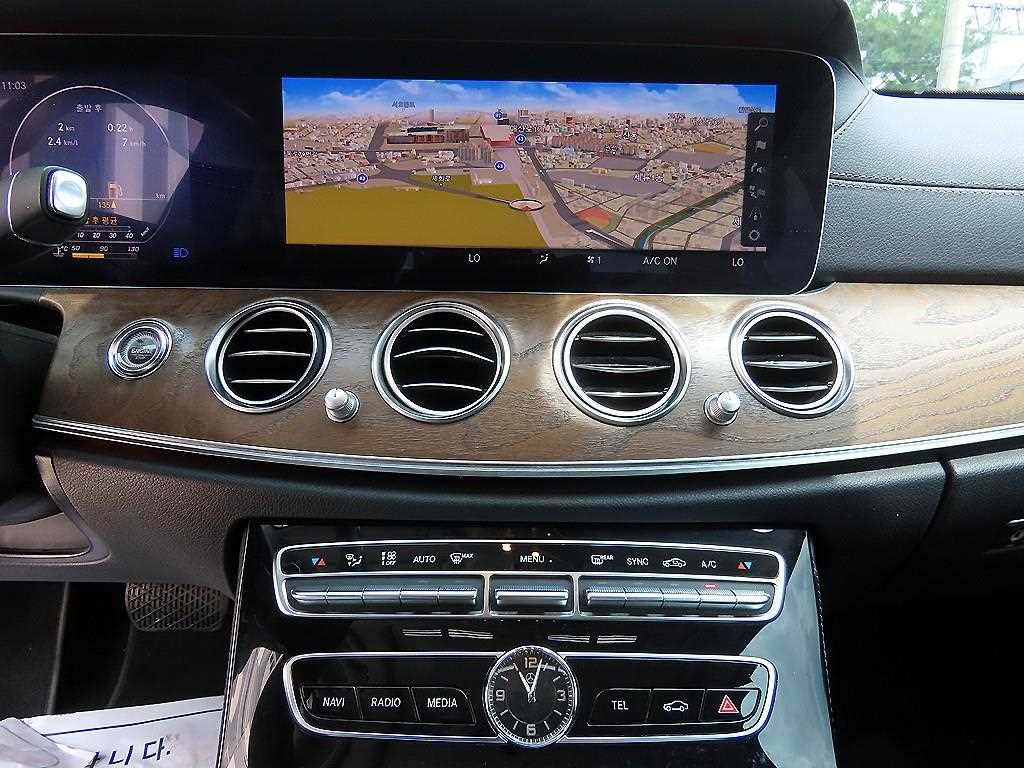 Mercedes Benz E class 2018 Negro - Importación desde Corea - HF Imports Iquique - Foto 13