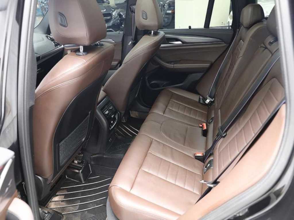 BMW X3 - Vista 11