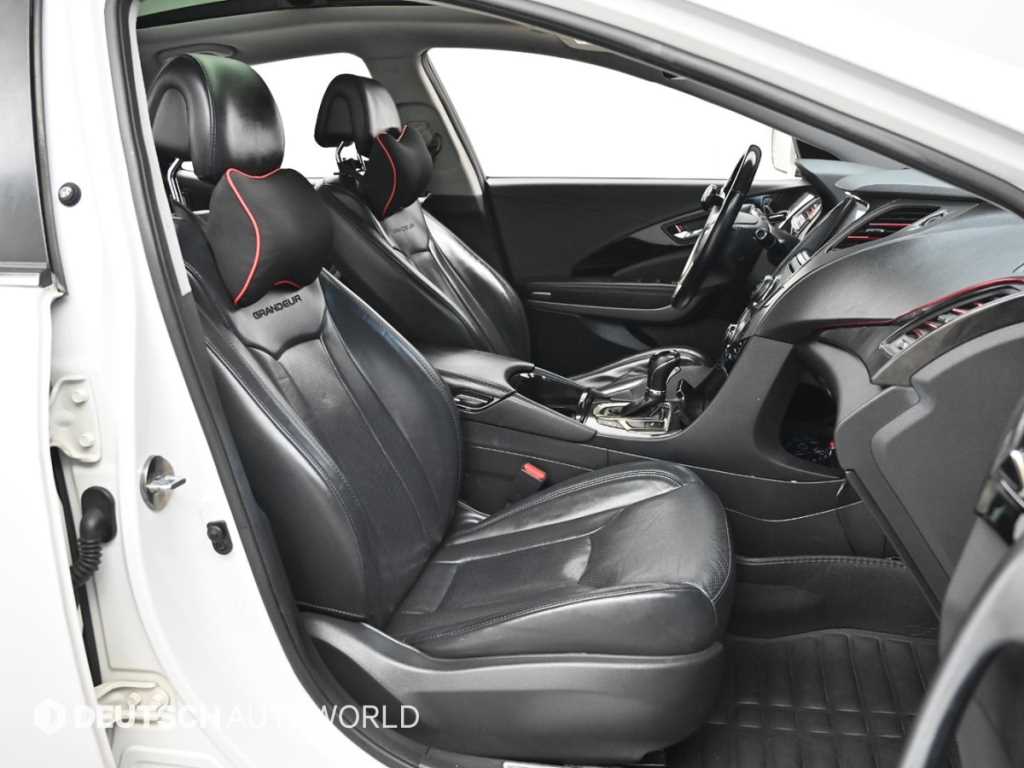 HYUNDAI Grandeur - Vista 12