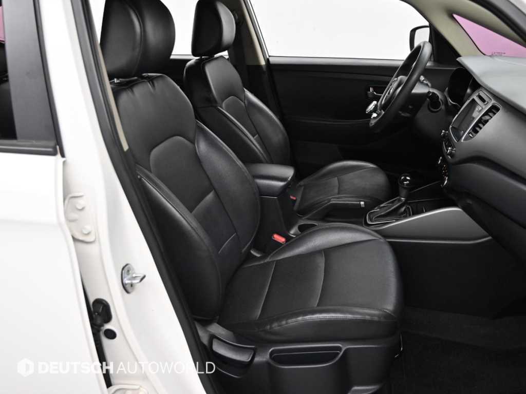 KIA Carens - Vista 10