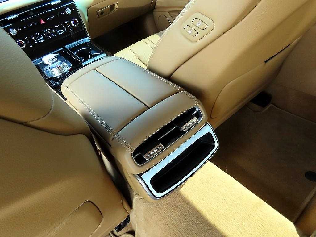 Genesis G80 2025 Negro - Importación desde Corea - HF Imports Iquique - Foto 15