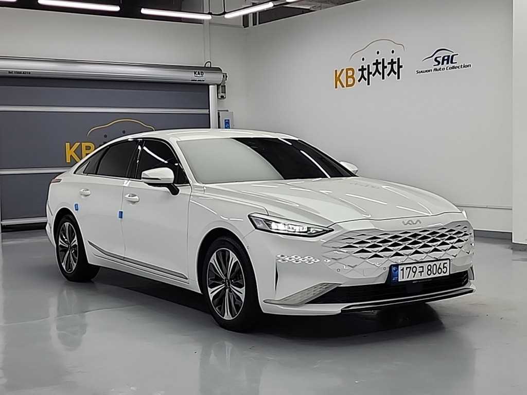 KIA K8 - Vista 5