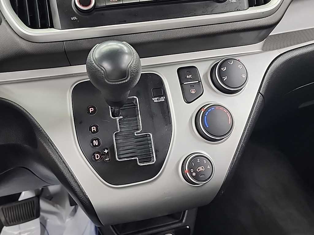 KIA Ray - Vista 8