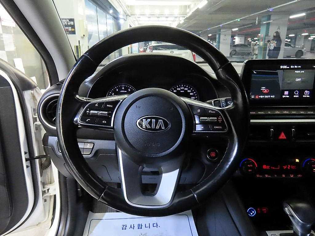 KIA K3 - Vista 8