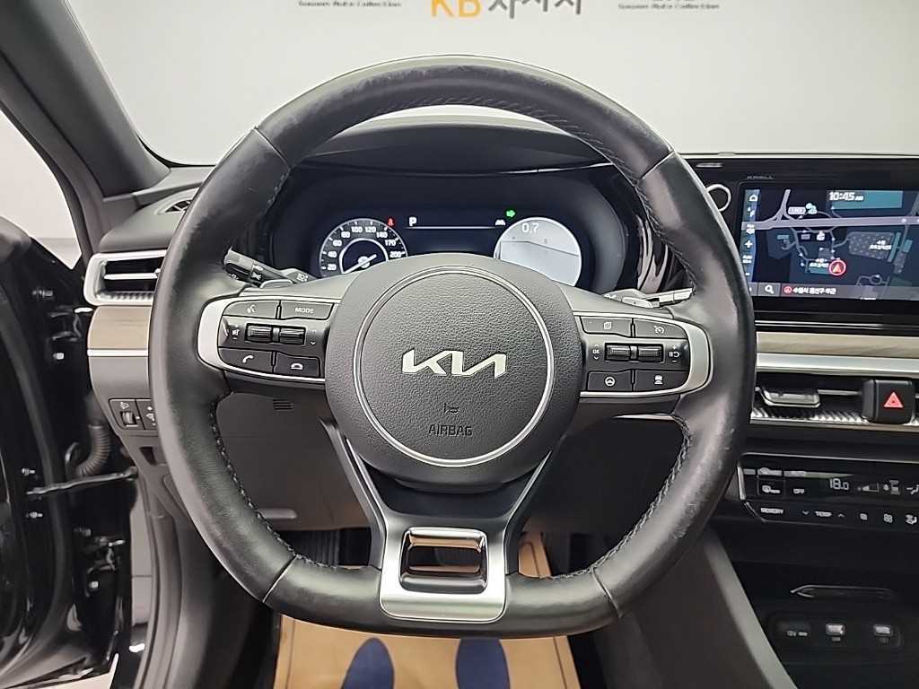 KIA K5 - Vista 9