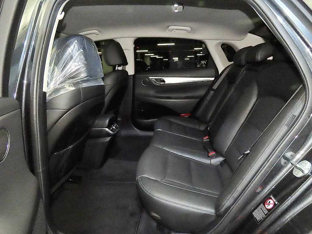 HYUNDAI Grandeur - Vista 7