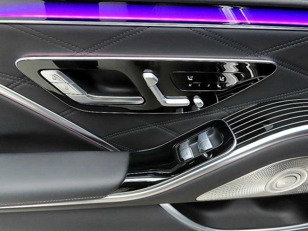 Mercedes Benz S Class - Vista 12