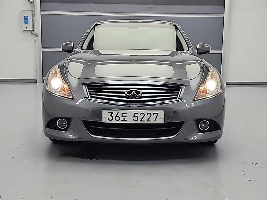 Infiniti G - Vista 2