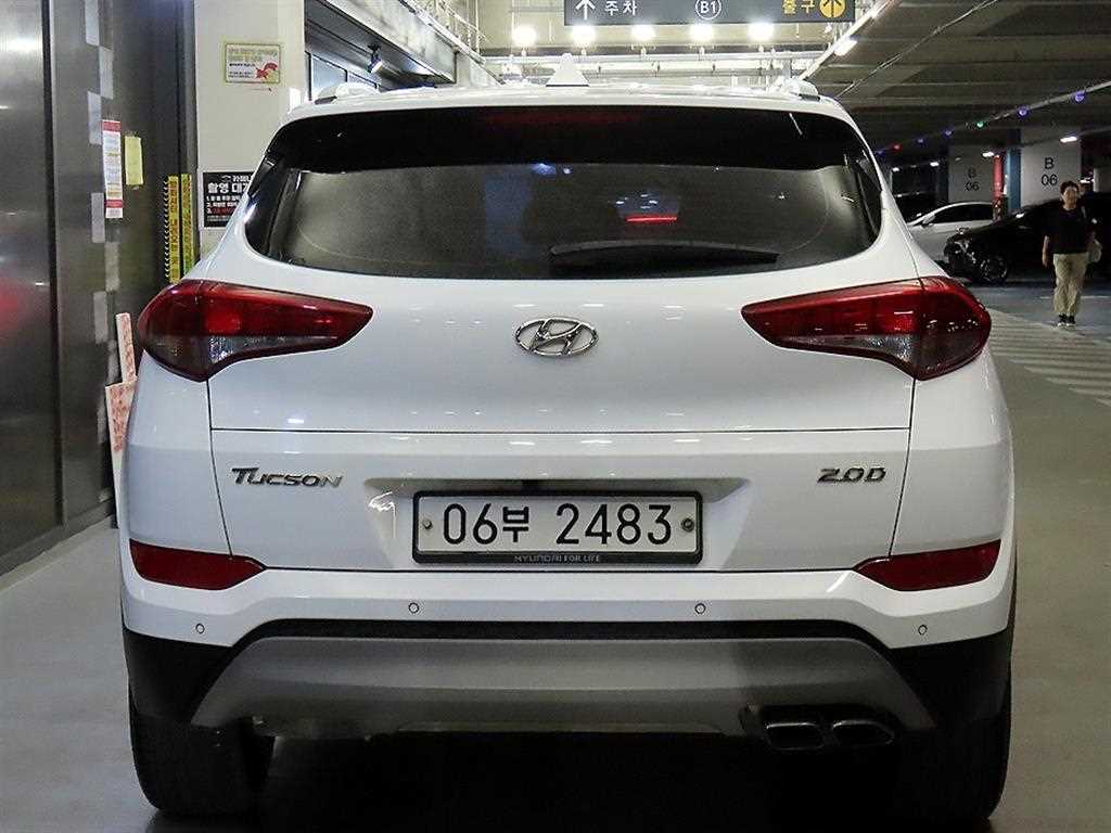 HYUNDAI Tucson - Vista 5